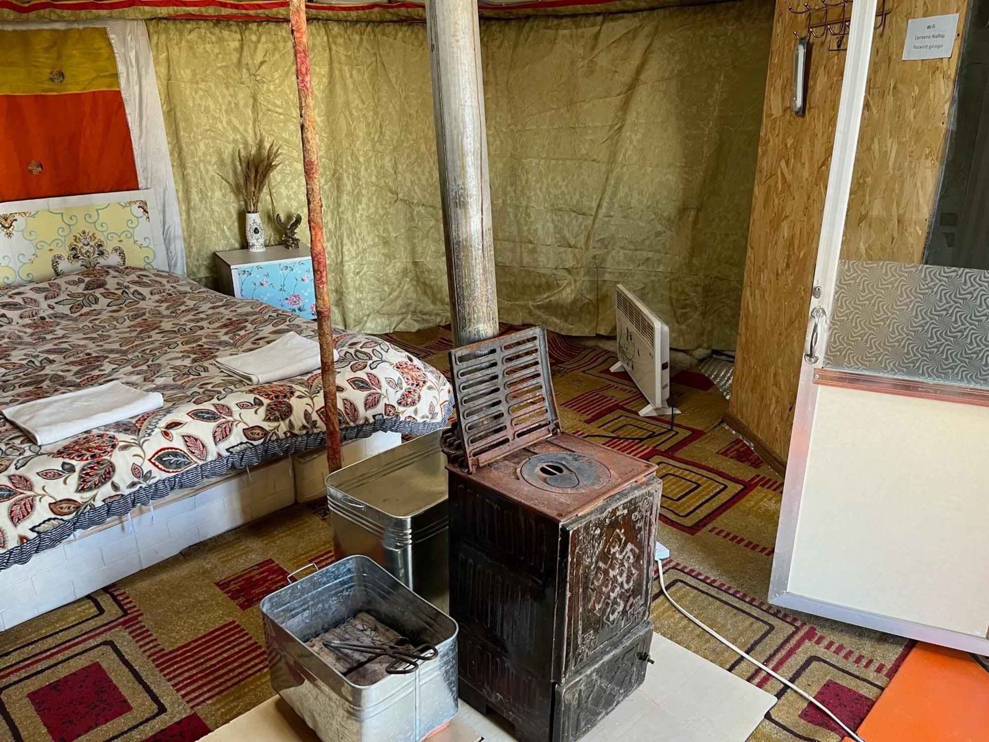 Gana'S Guest House And Tours Ulan Bator Eksteriør bilde